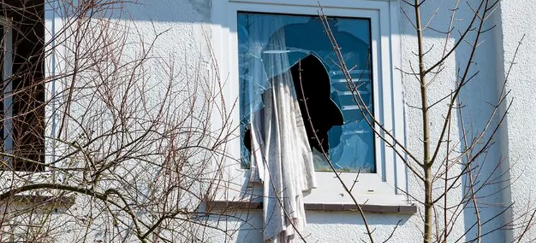 Storm Window Installation Contractors in Vaughan, Ontario