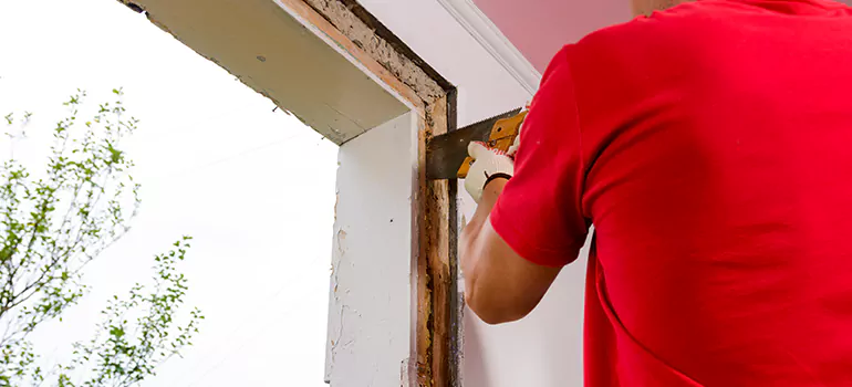 Residential Accordion Door Repair in Vaughan, Ontario