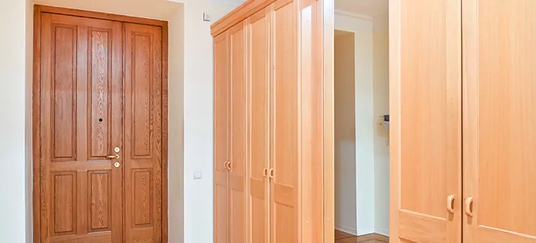 Glass Closet Door Repair in Vaughan, Ontario